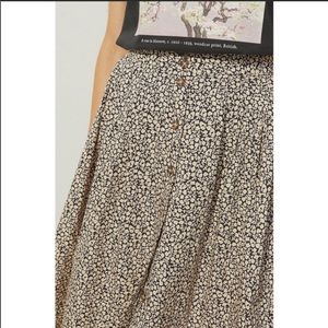 H&M Midi, Button Up, Navy, White, & Yellow Floral Skirt / Size: 6 (Small)